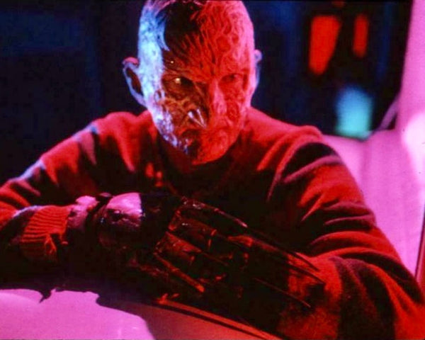 Freddy's Nightmares : A Nightmare on Elm Street The Series (1988) - Robert Englund (4 DVD Box)