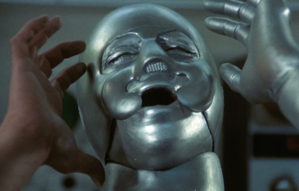 Who ? AKA Robo Man (1974) - Elliott Gould  Blu-ray